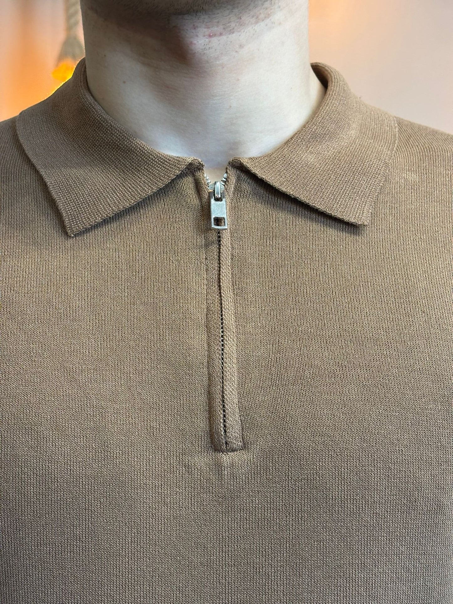 Polo zip filo tabacco